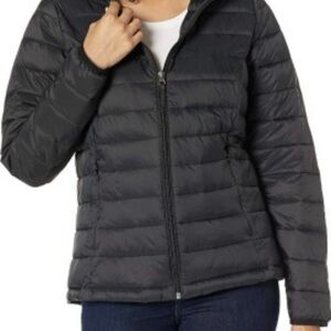 NEW  Amazon Essentials Women's Plus size XXL Black Lightweight Puffer JACKET